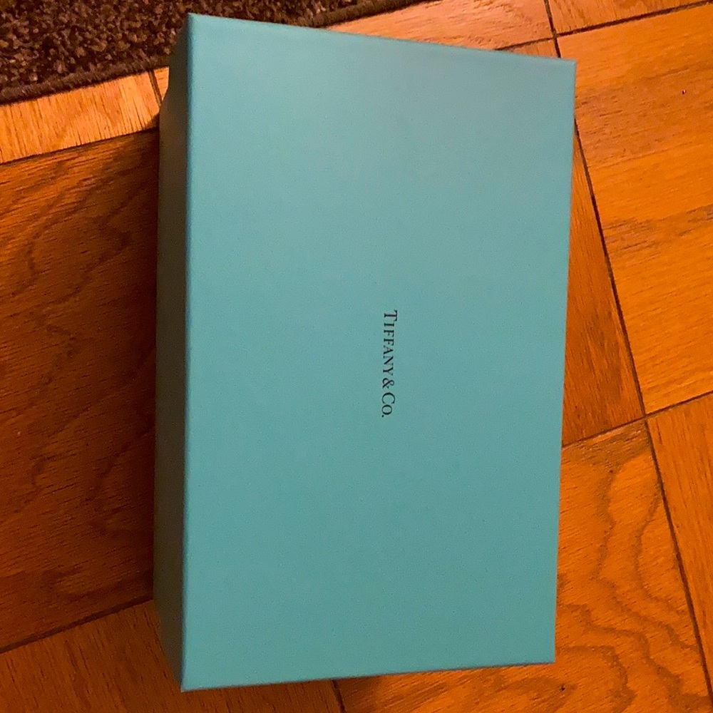 Tiffany modern wine glasses